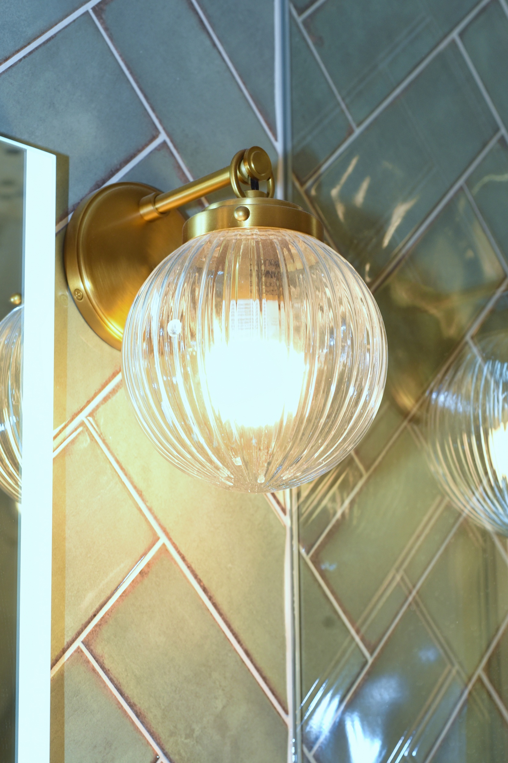 Bathroom sconce lighting